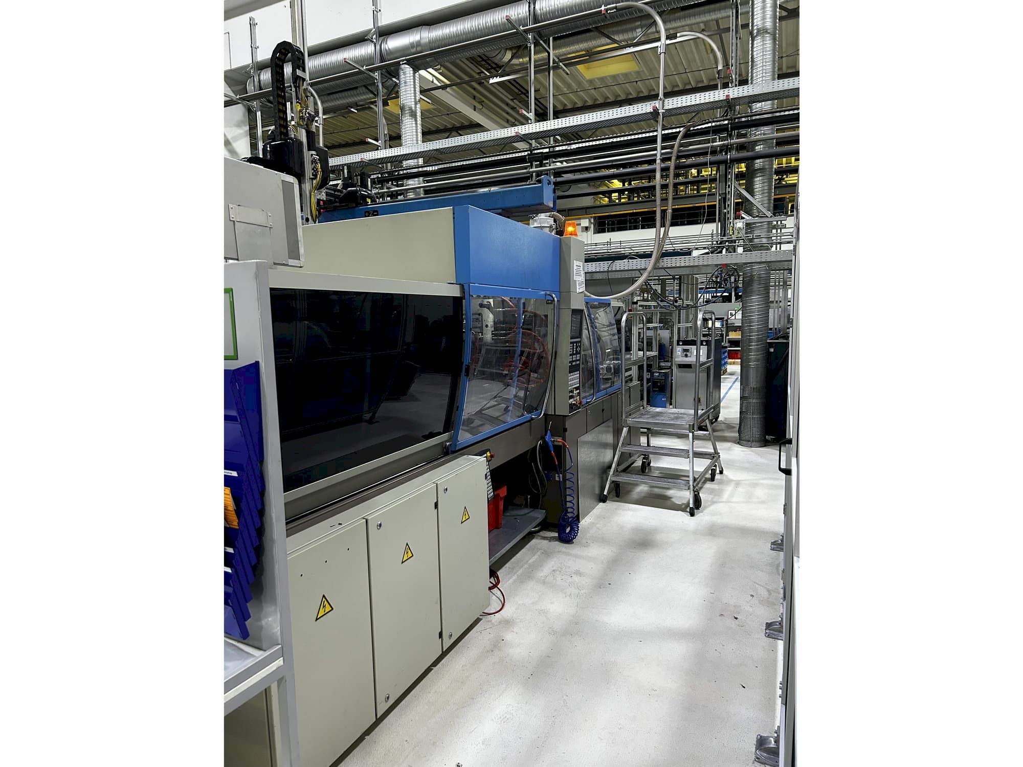 Koneen Engel ES 750/175 HL etunäkymä