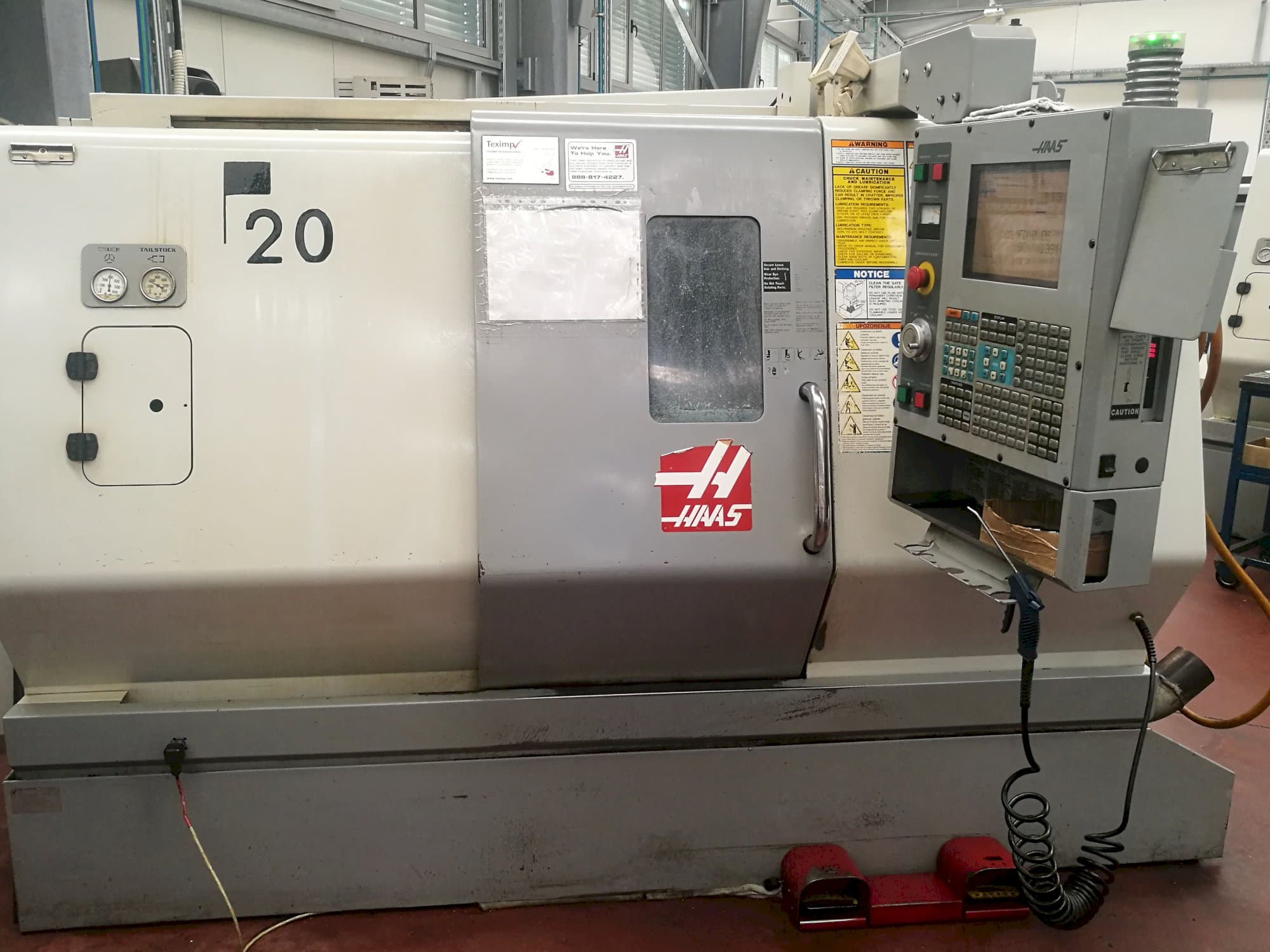 Koneen HAAS etunäkymä SL-20THE