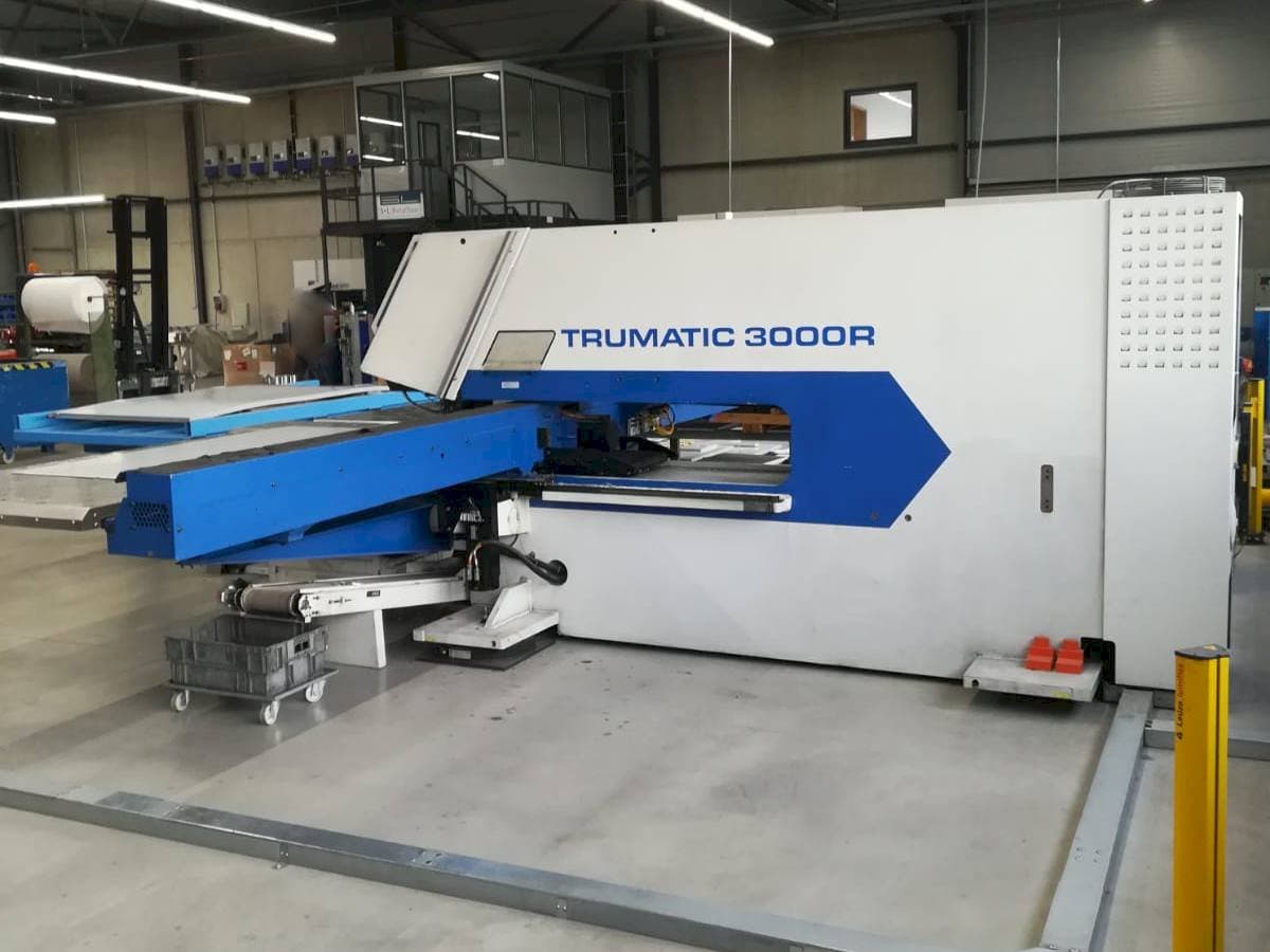 Koneen  Trumpf Trumatic 3000R etunäkymä