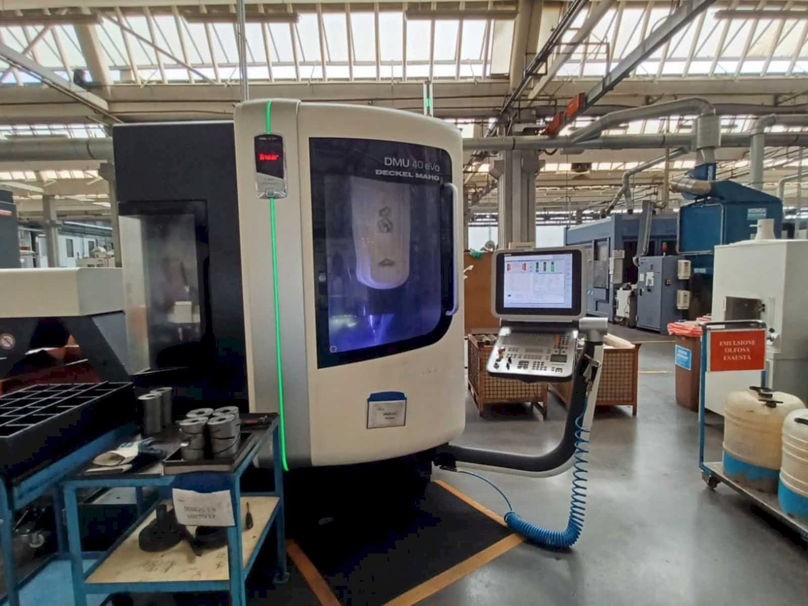 Koneen DMG DMU 40 evo etunäkymä