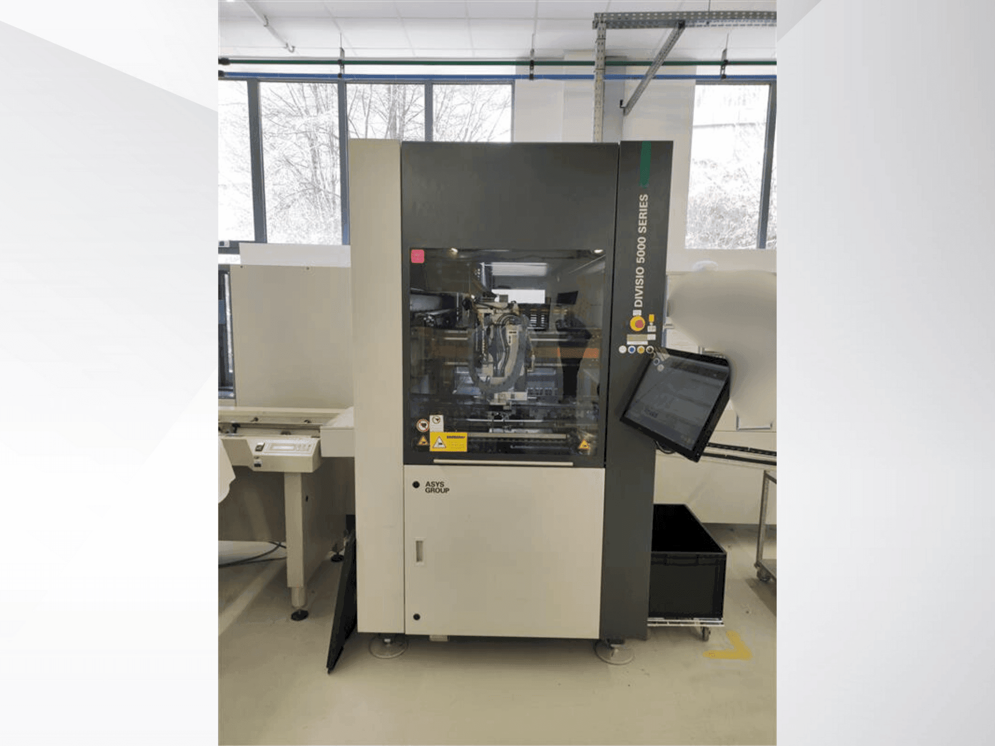 Koneen ASYS Divisio 5100 etunäkymä