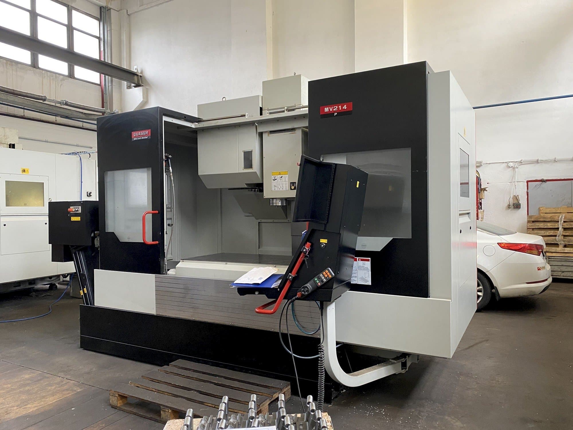 Koneen Quaser MV214P/12B etunäkymä