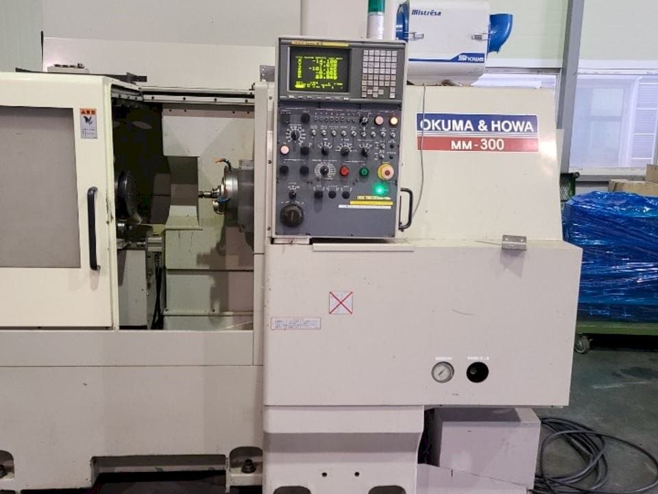 Koneen  OKUMA&HOWA MM-300 etunäkymä