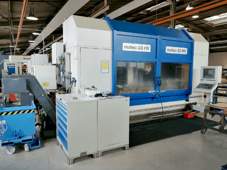 Koneen  Matec 30 HV etunäkymä