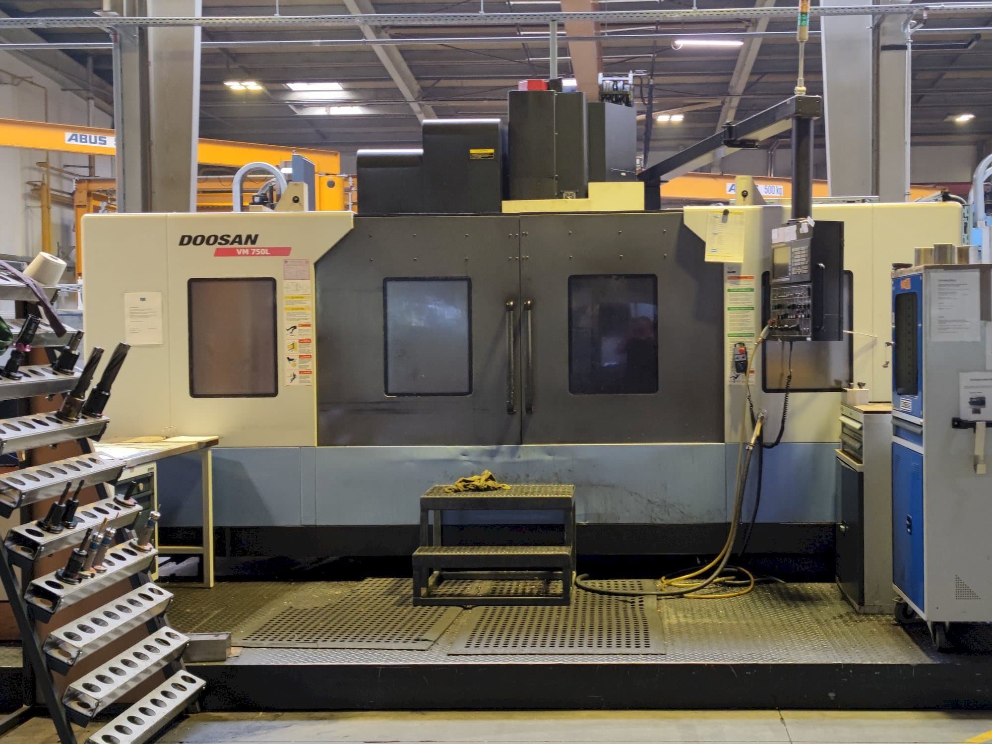 Koneen Doosan VM 750L etunäkymä
