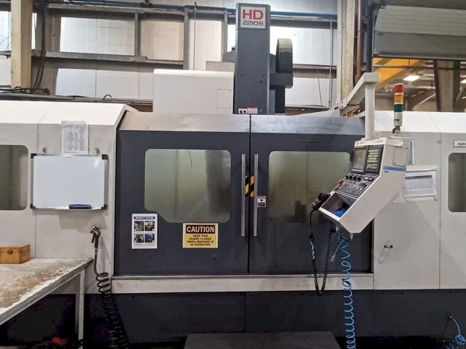 Koneen Dugard HD 2210B etunäkymä