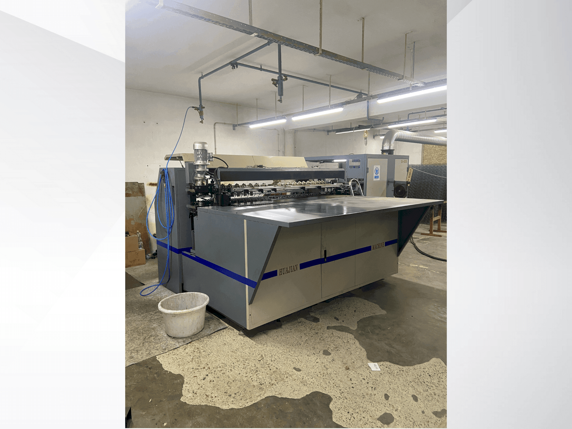 Koneen HUAJIAN SX-820i etunäkymä