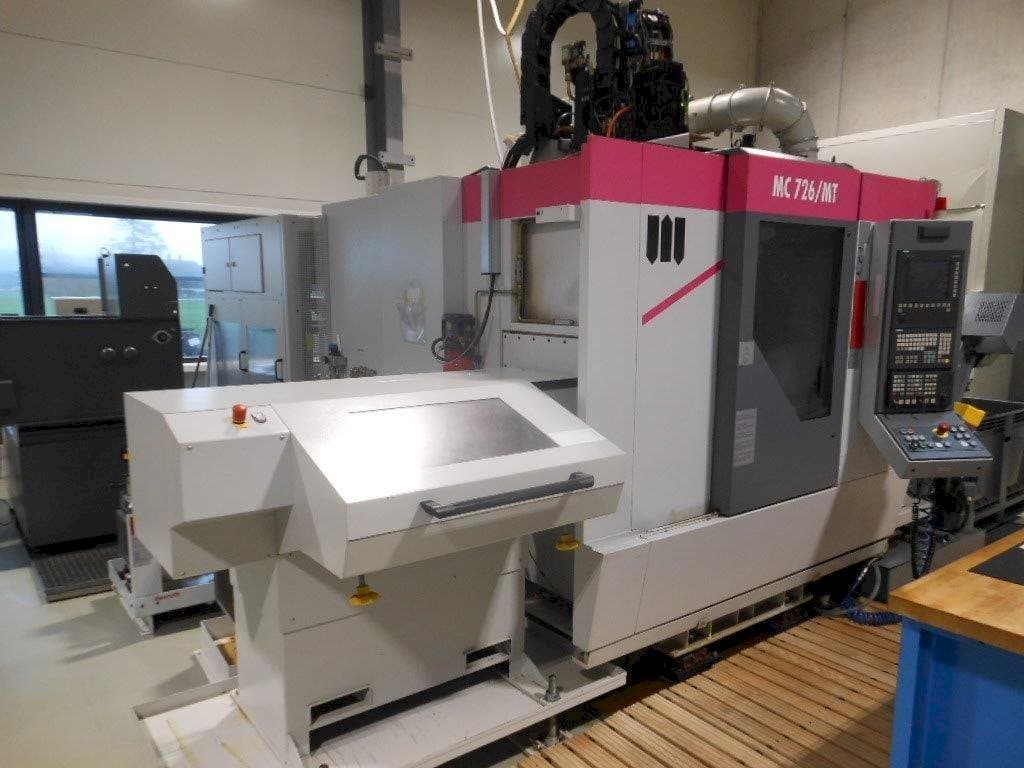 Koneen STAMA MC 726 etunäkymä