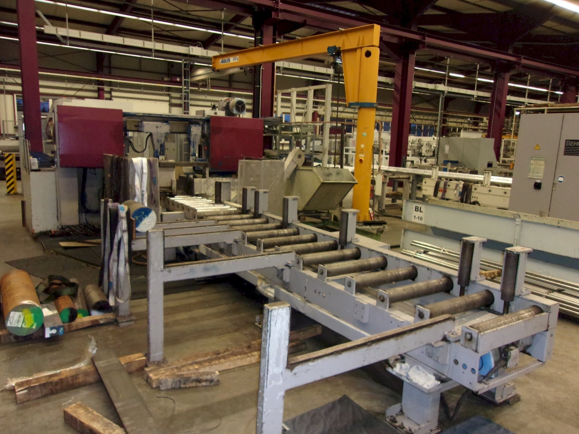 Koneen KASTO HBA420 AU etunäkymä