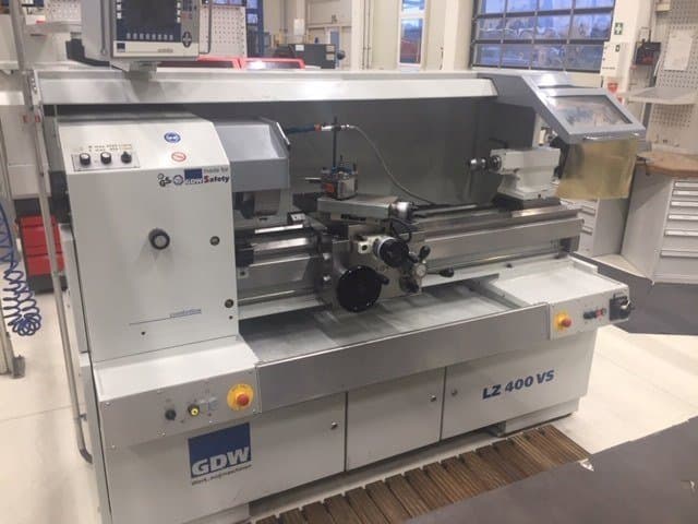 Koneen GDW LZ400 VS etunäkymä