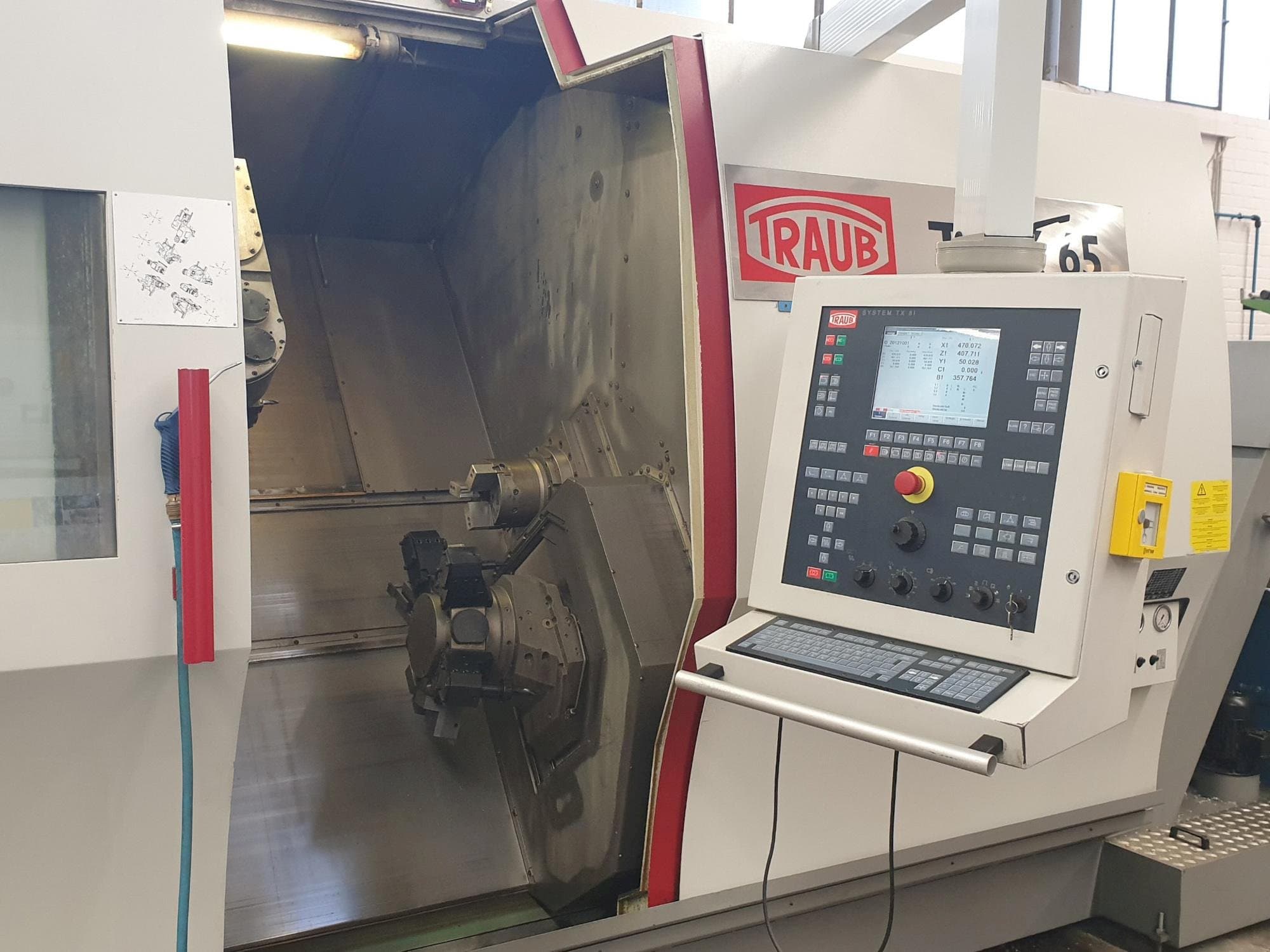 Koneen  TRAUB TNX 65 etunäkymä