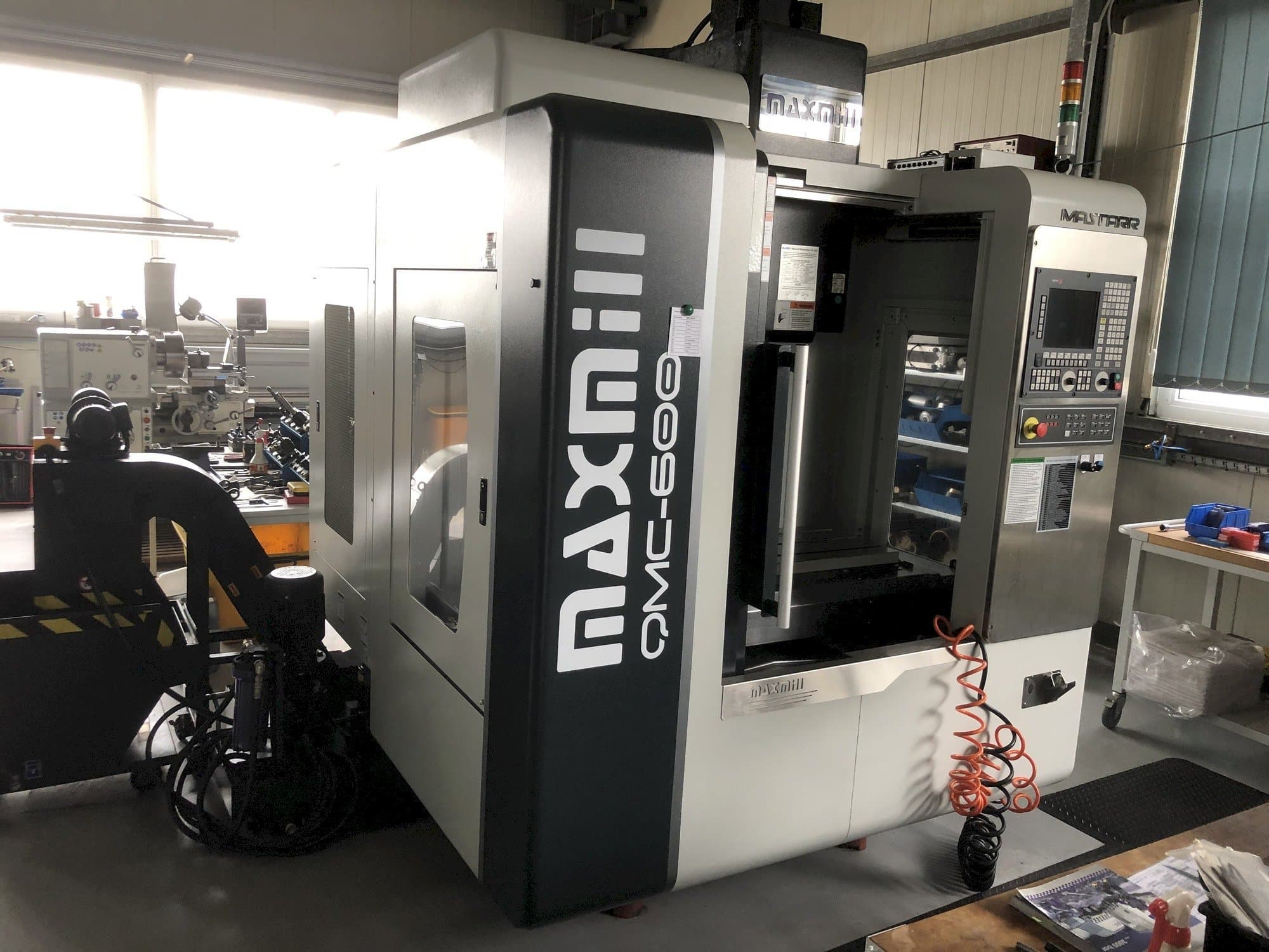 Koneen MAXMILL QMC-600 etunäkymä