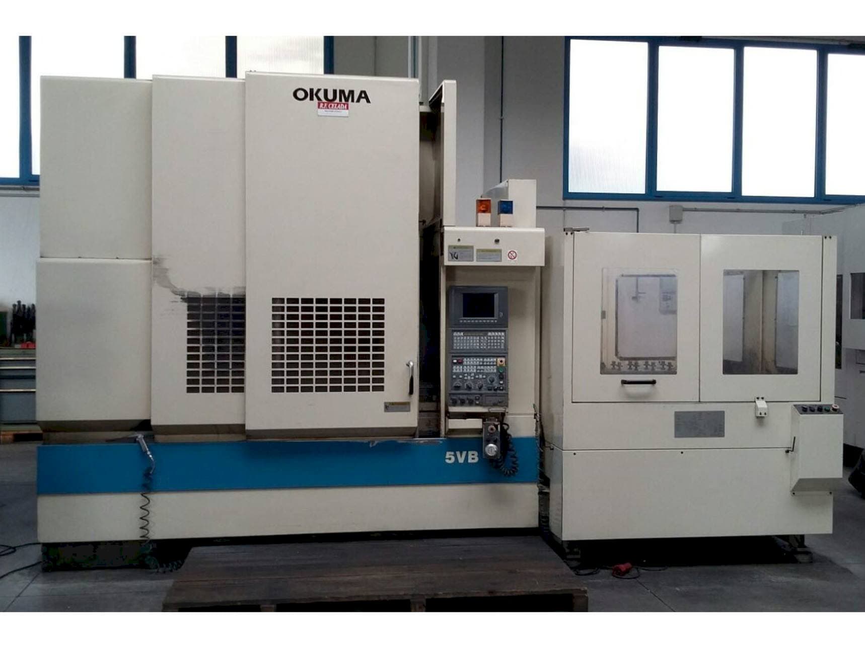 Koneen  Okuma MX55 VB etunäkymä