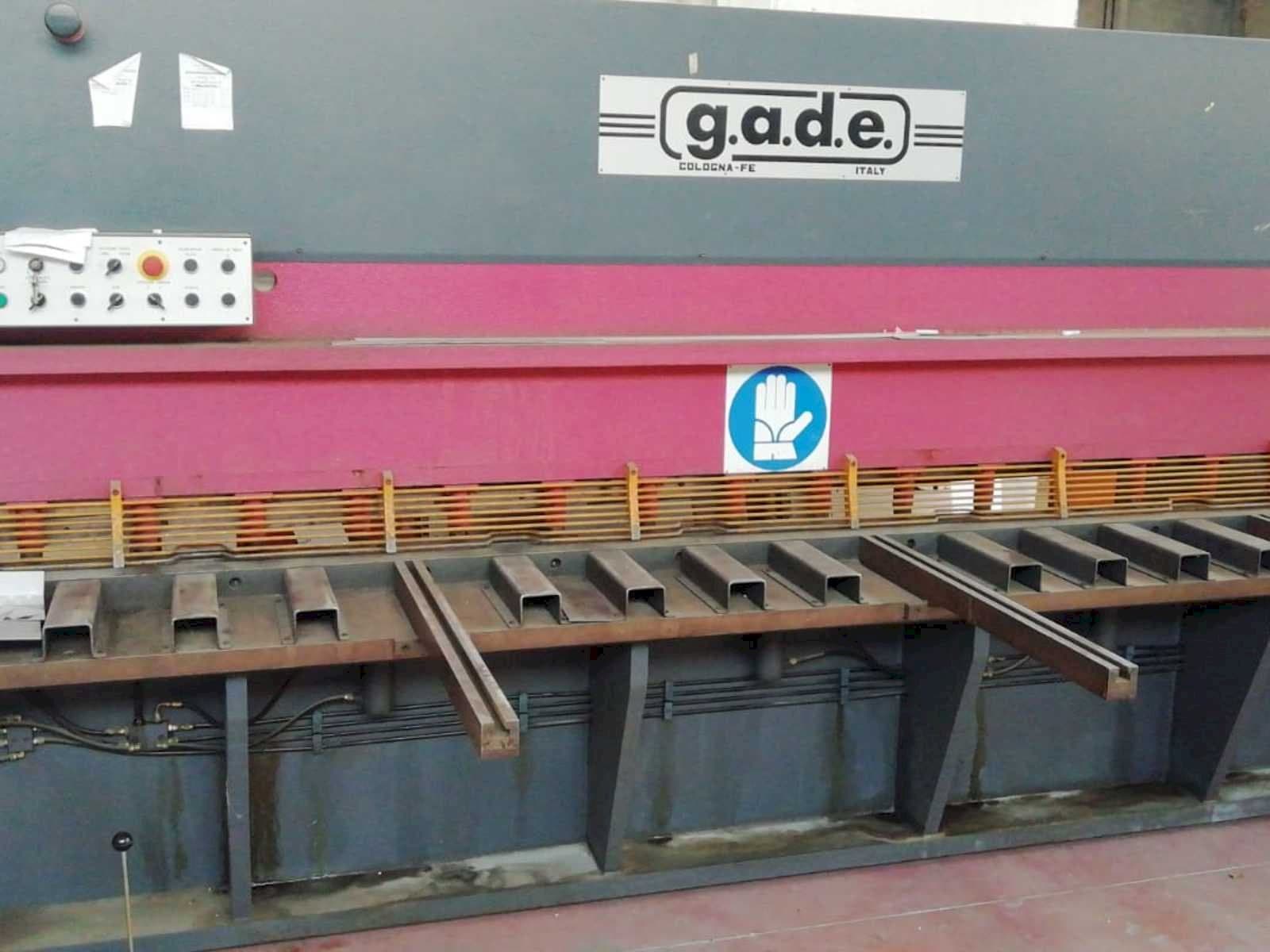 Koneen Gade CO - 40 / 4 etunäkymä