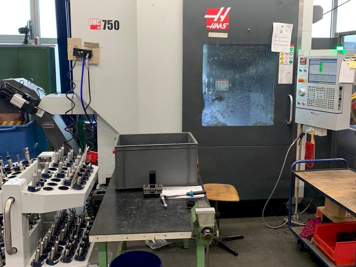 Koneen HAAS UMC - 750 etunäkymä