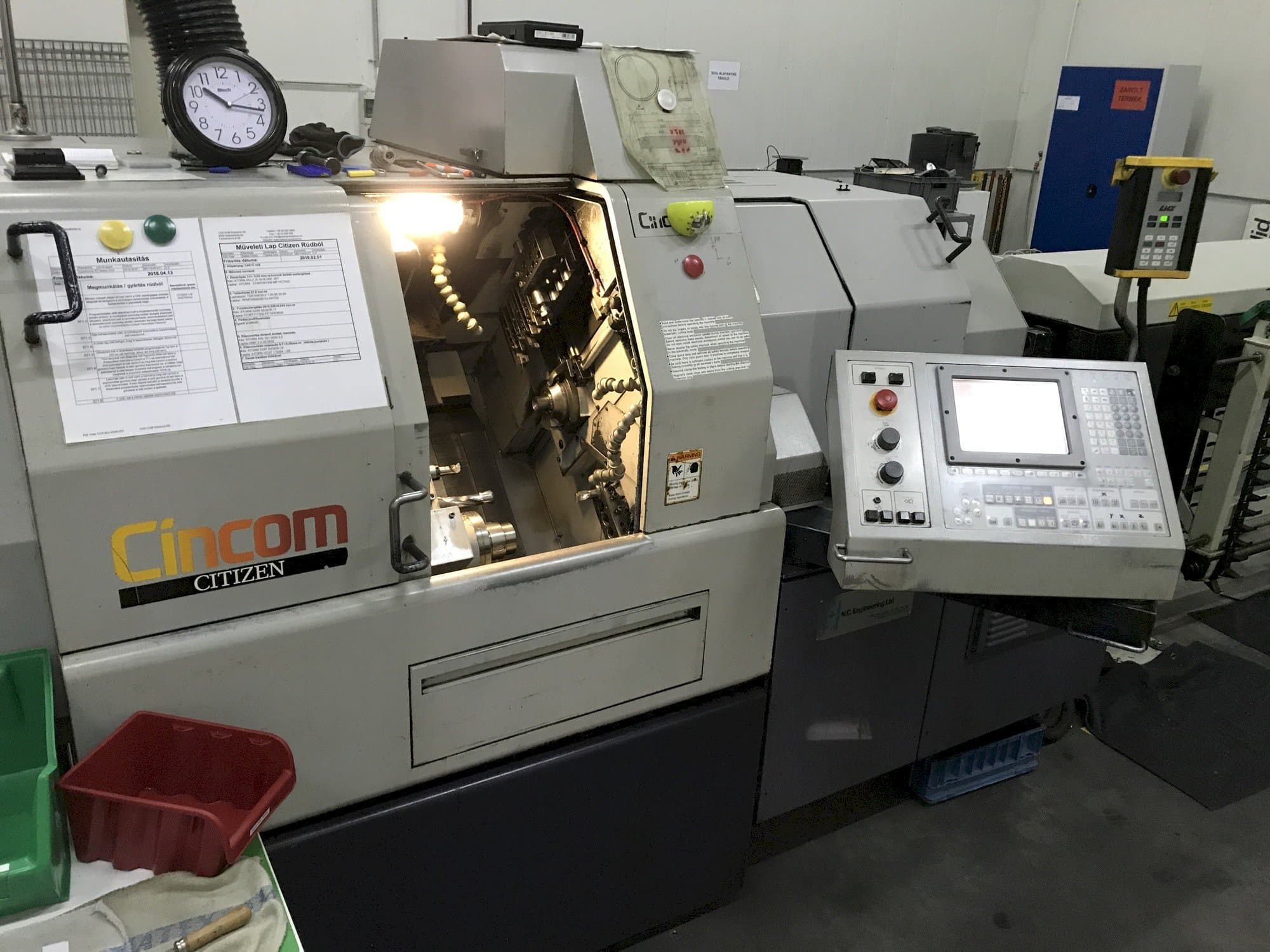 Koneen Citizen Cincom L32 etunäkymä