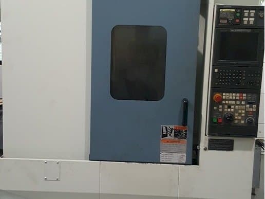Koneen MORI SEIKI Accumill 4000 etunäkymä