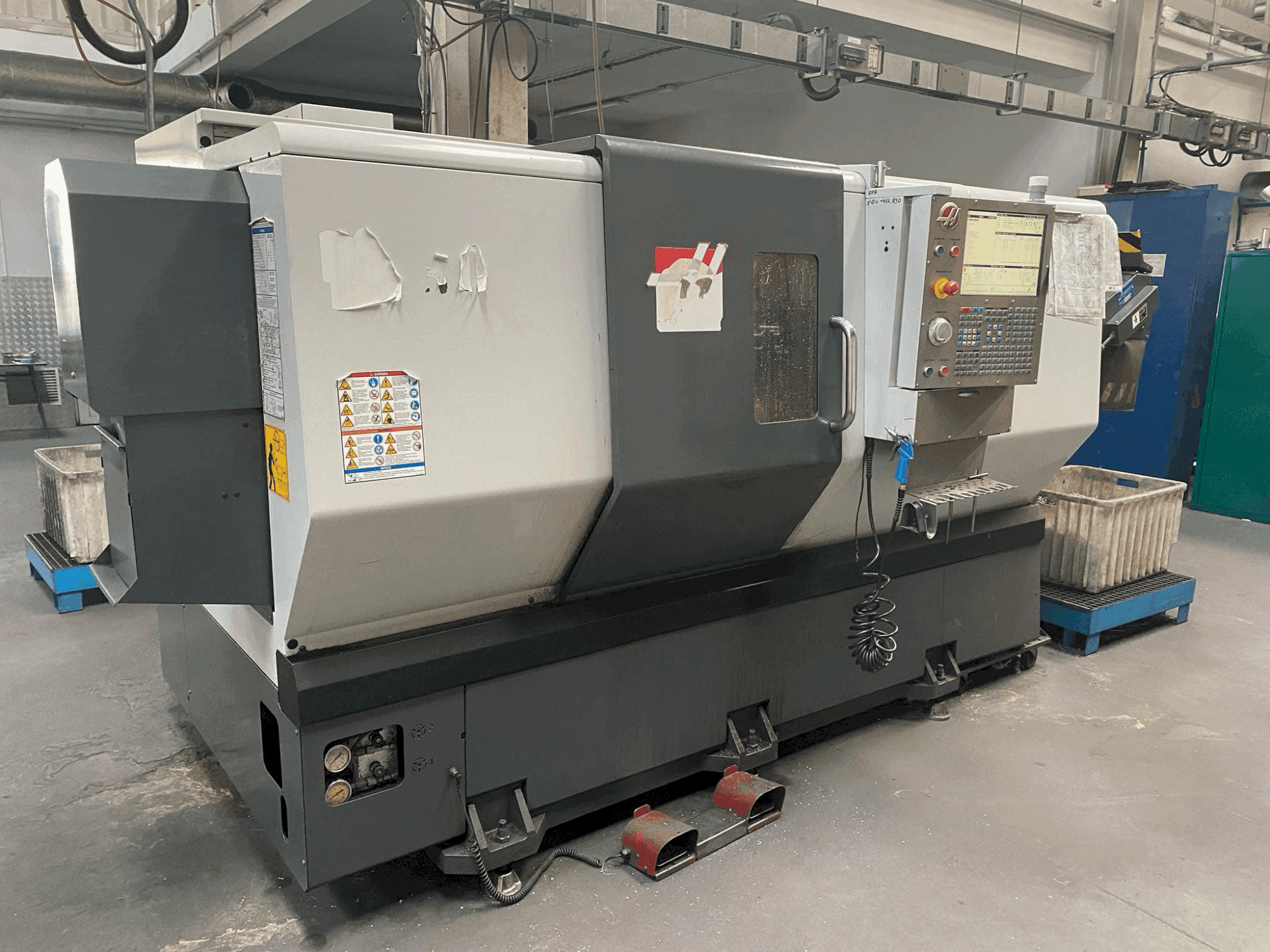 Koneen  HAAS DS-30 etunäkymä