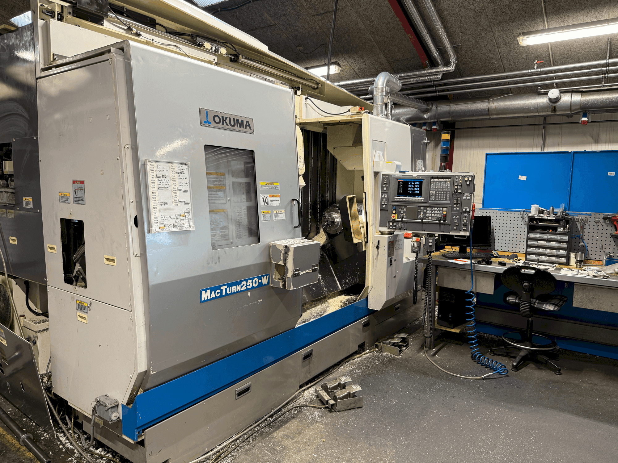 Koneen Okuma MacTurn 250-W etunäkymä