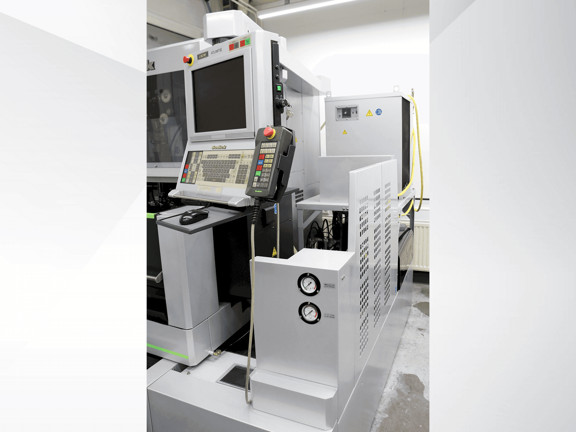 Koneen Sodick VL400Q etunäkymä