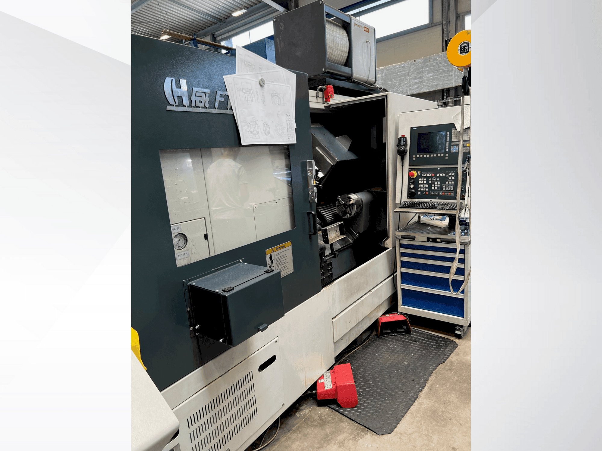 Koneen  FAT FTM 165 etunäkymä