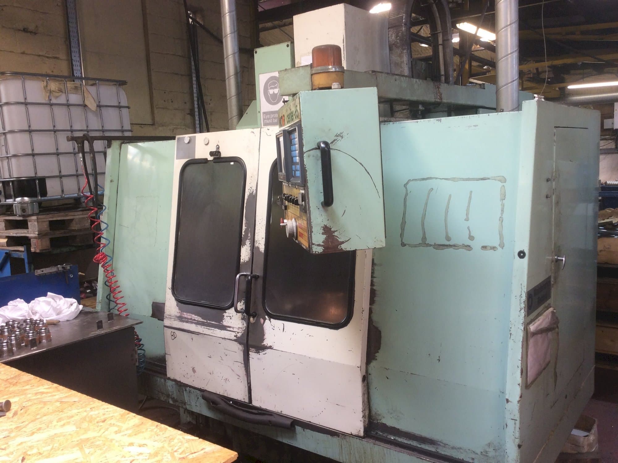 Koneen Victor V Center-65 etunäkymä