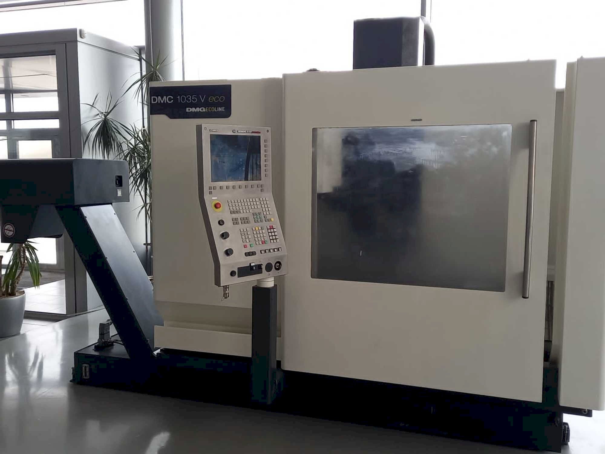 Koneen  DMG DMC 1035 V eco etunäkymä