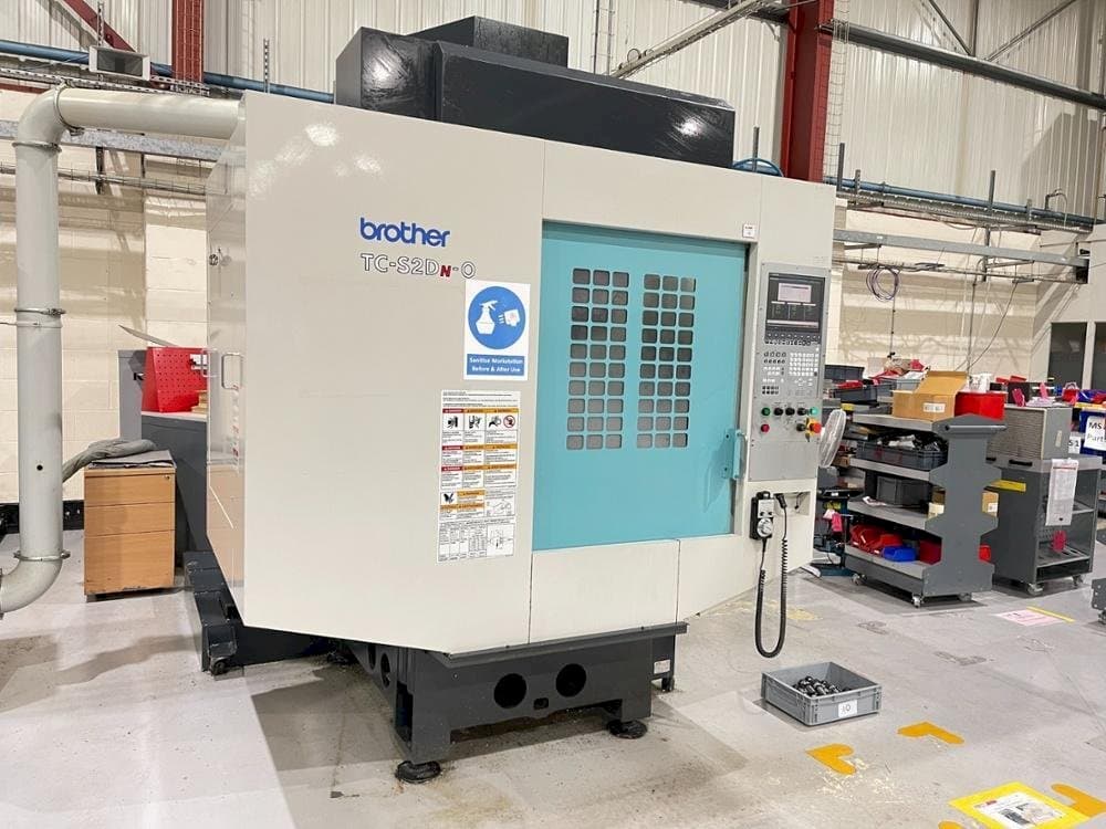 Koneen Brother TC-S2DN-0 etunäkymä