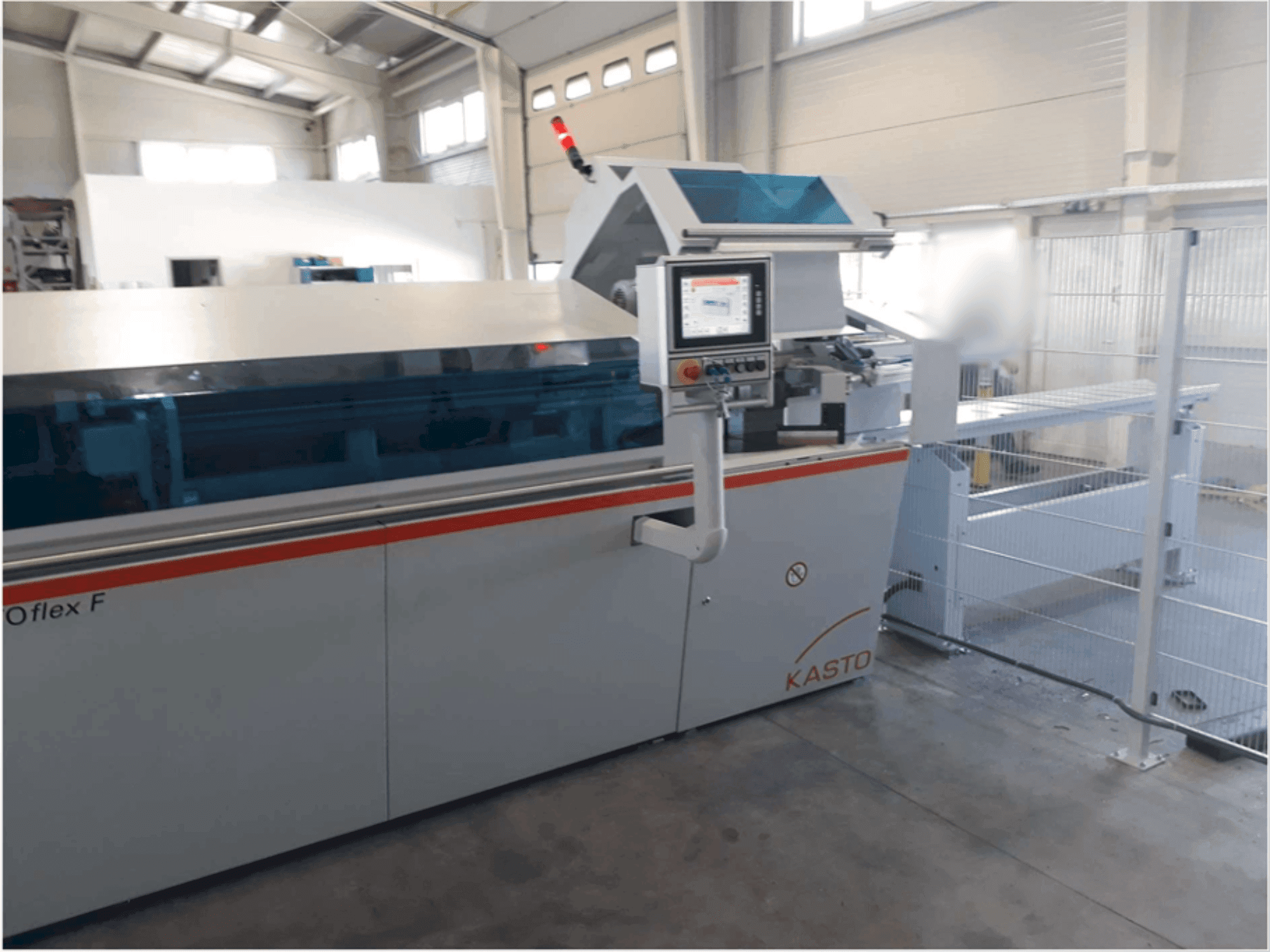 Koneen  KASTO flex F etunäkymä