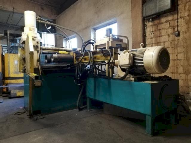 Koneen EKALE REP-40-200-3 etunäkymä