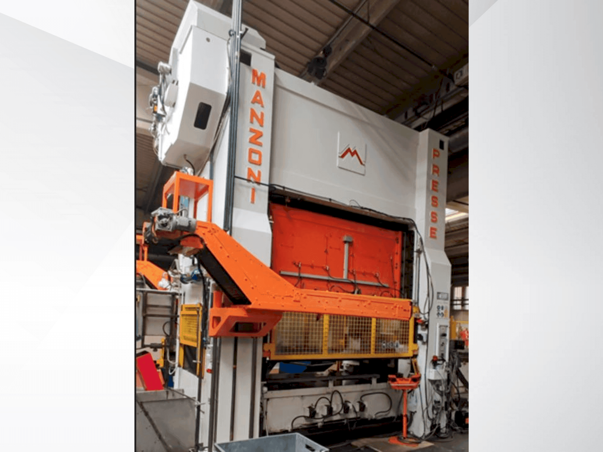 Koneen  RAVNE PRESSES Manzoni 315 etunäkymä