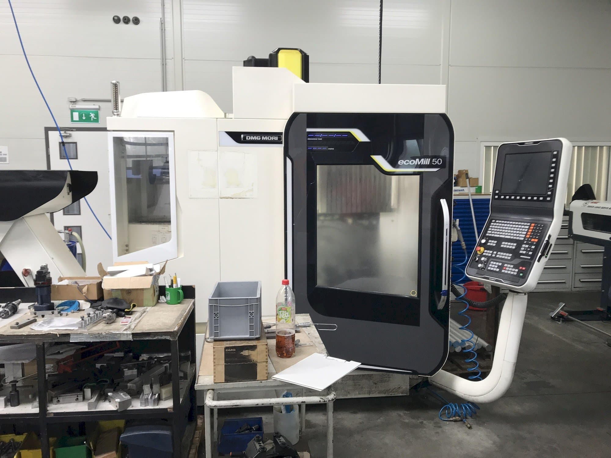 Koneen DMG MORI Ecomill 50 etunäkymä