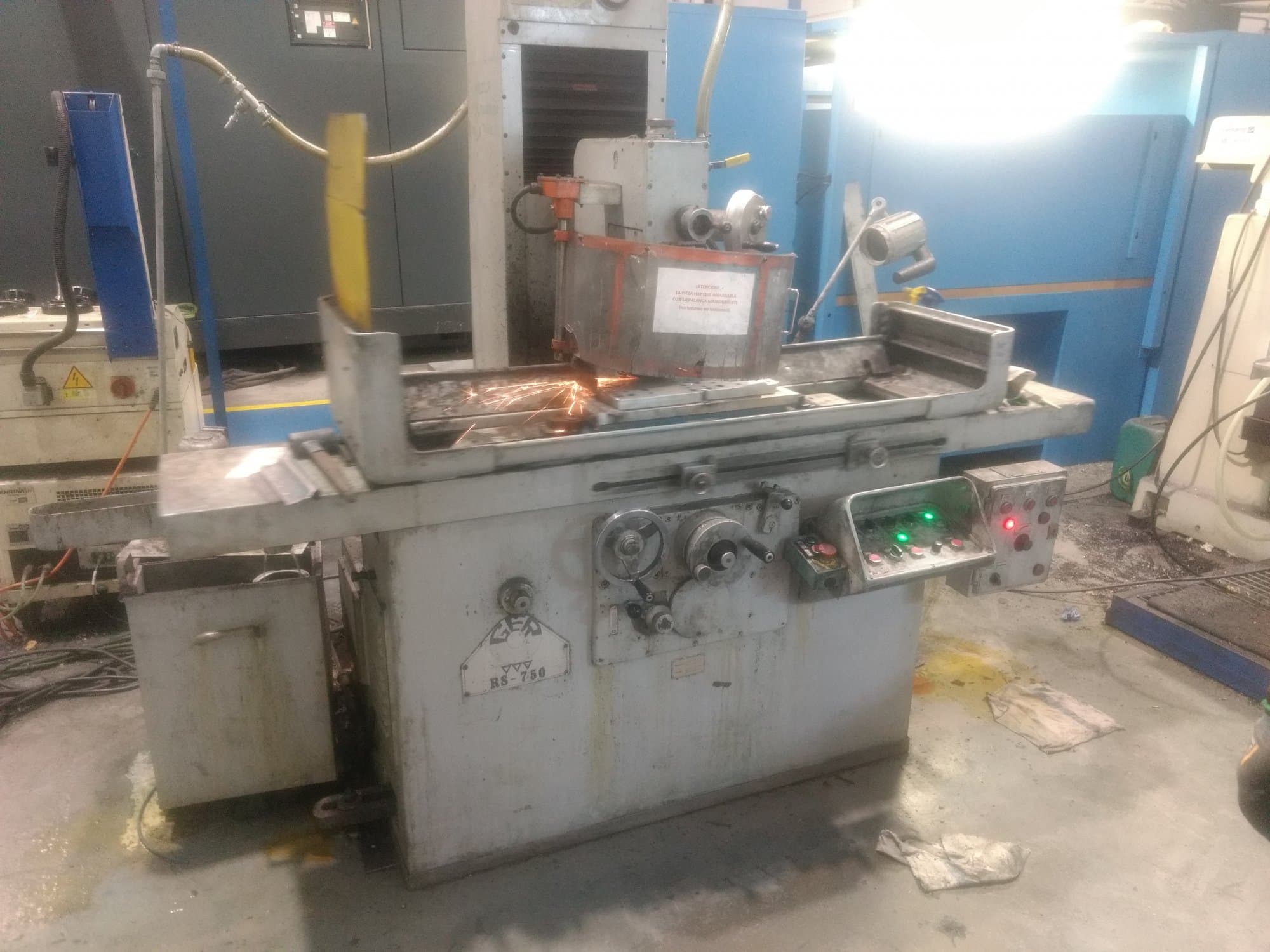 Koneen  GER etunäkymä R.S. 750