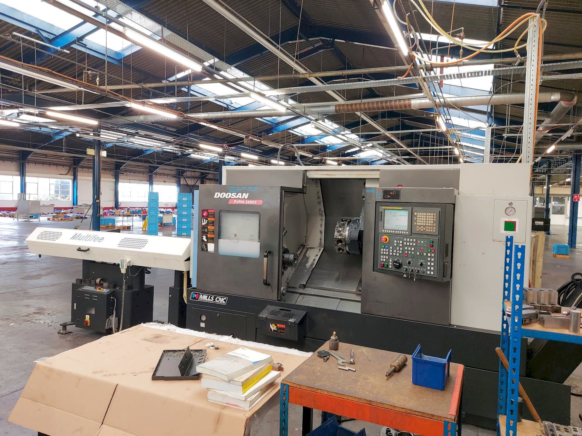 Koneen Doosan Puma 2600Y etunäkymä