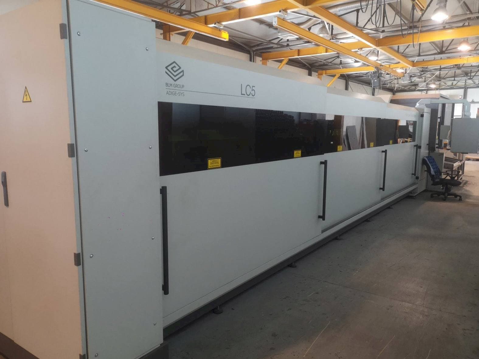 Koneen BLM LC5 vasemman sivun näkymä