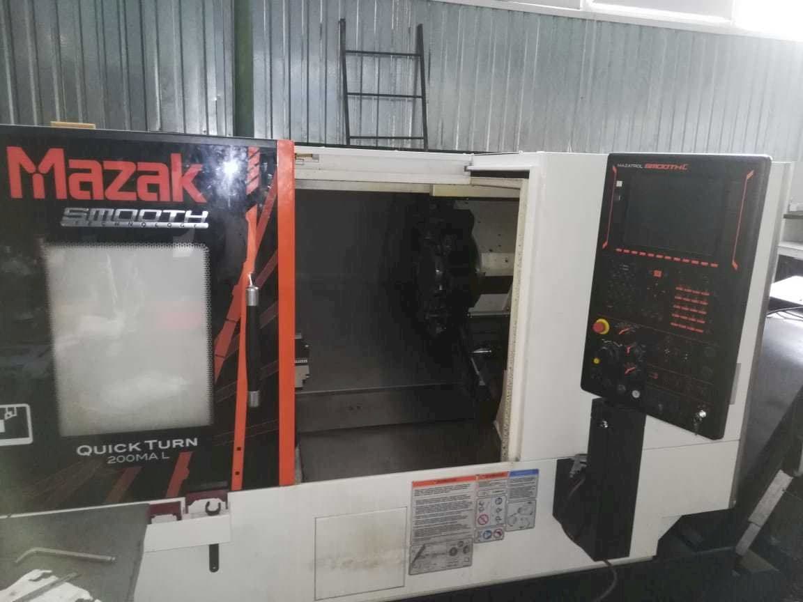 Koneen Mazak Quick Turn 200MA L etunäkymä