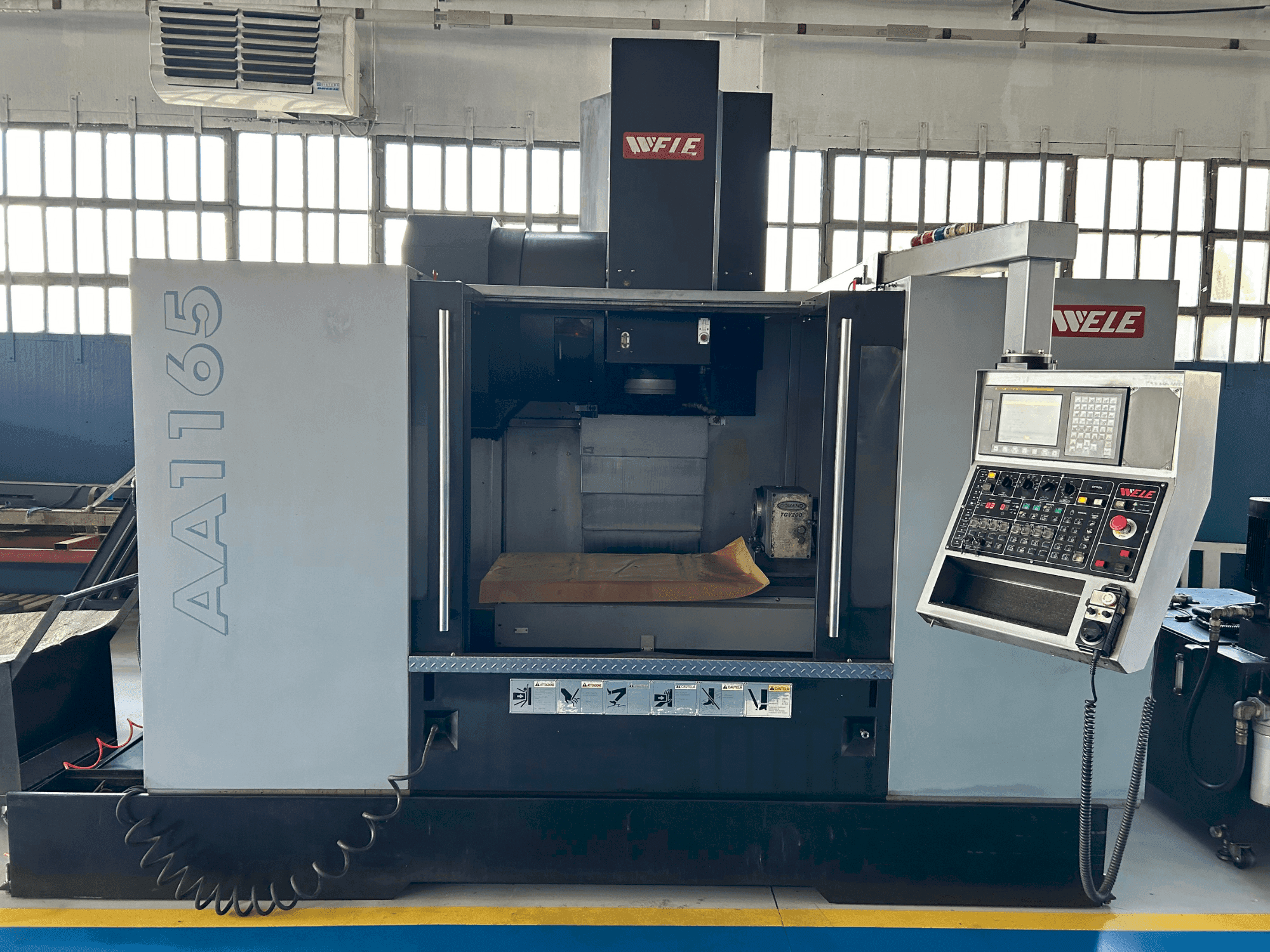 Koneen  Wele AA1165 etunäkymä