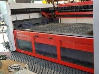 Koneen Bystronic Bystar II 3015 etunäkymä