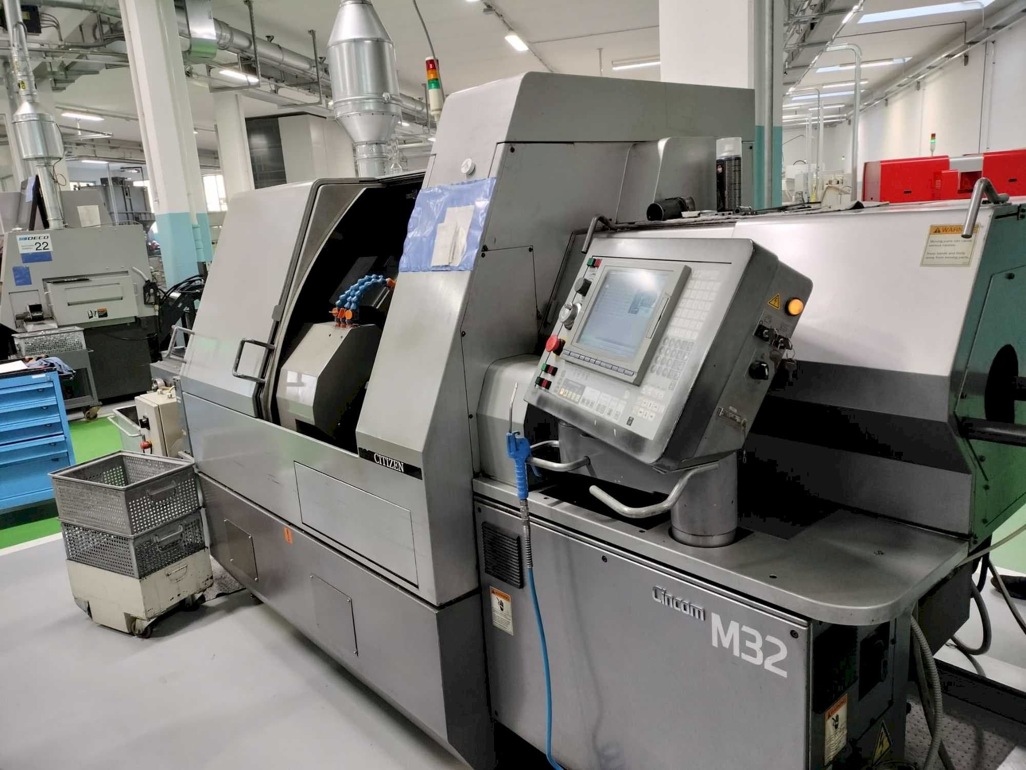 Koneen Citizen CINCOM M32V etunäkymä