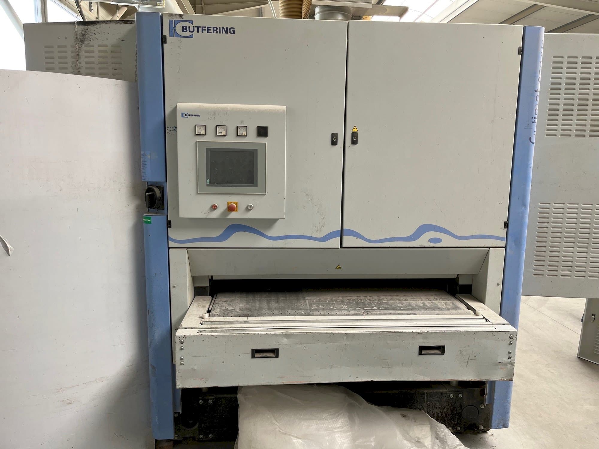 Koneen BUTFERING OPTIMAT SCO313 MRR etunäkymä