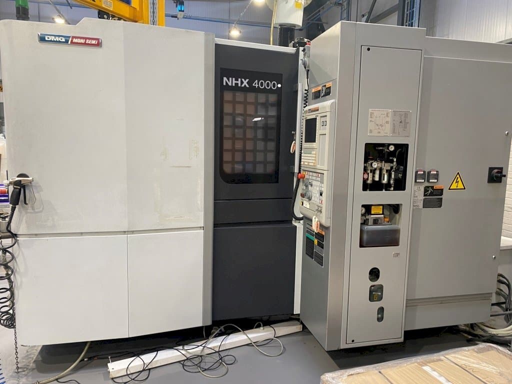 Koneen DMG Mori Seiki NHX4000 etunäkymä
