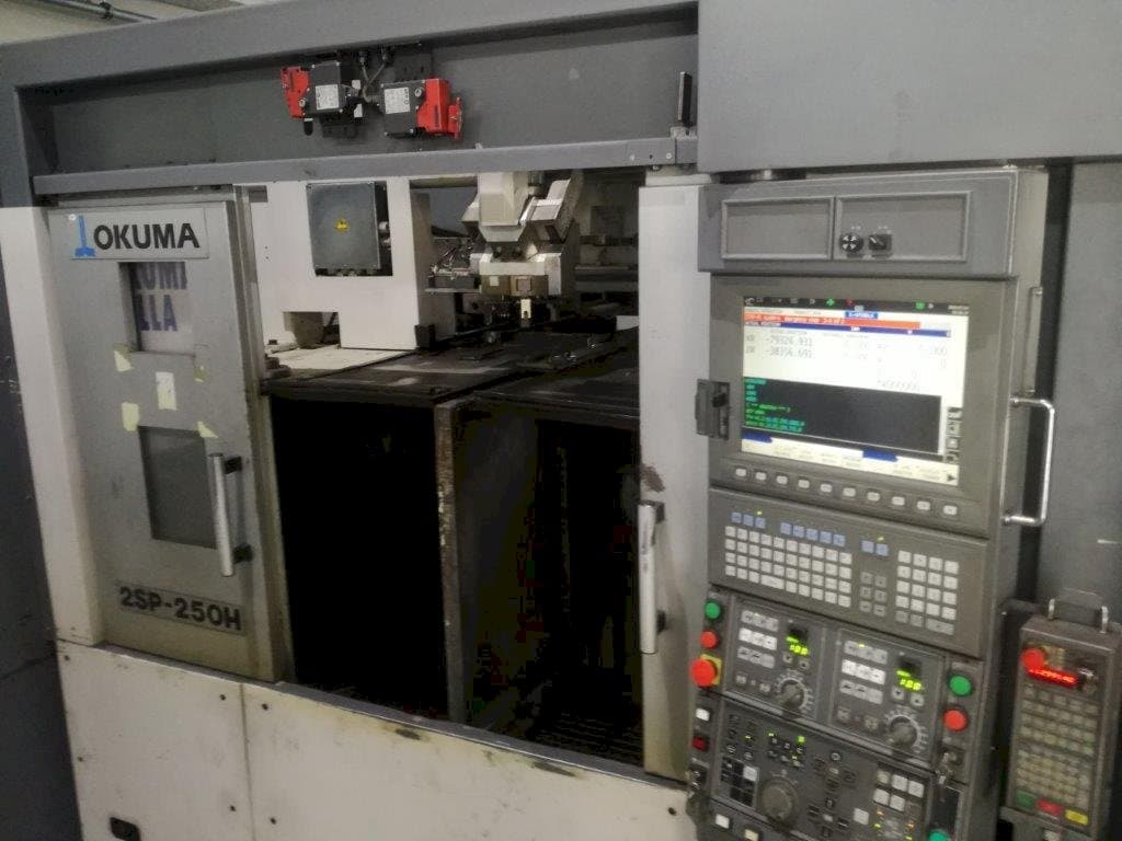 Koneen Okuma 2SP-250H etunäkymä
