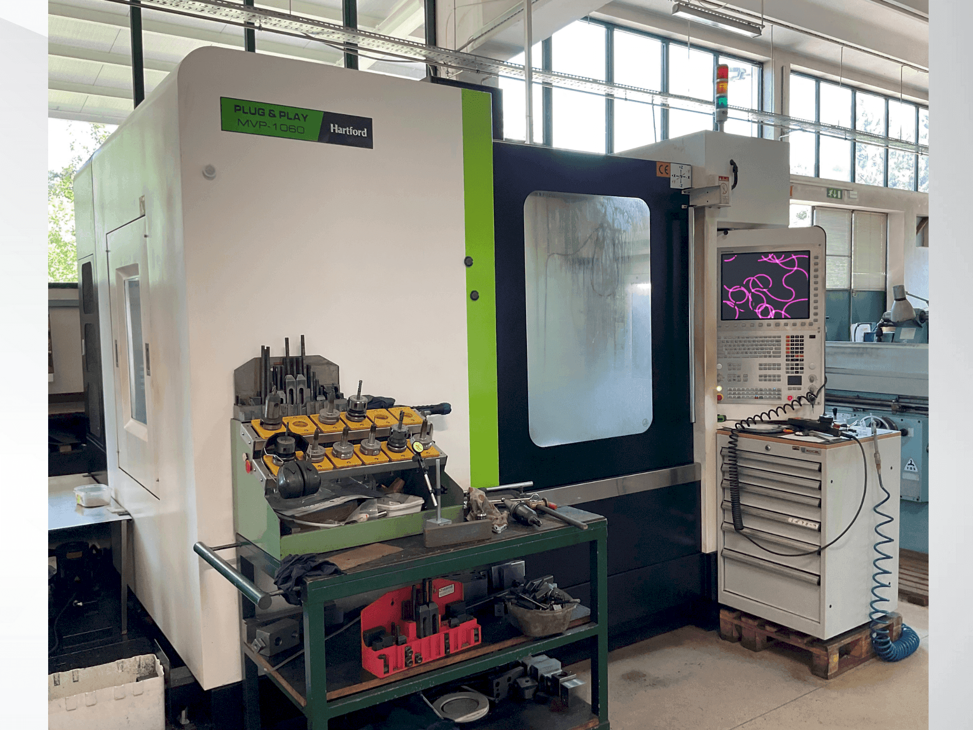Koneen  HARTFORD MVP-1060AD etunäkymä