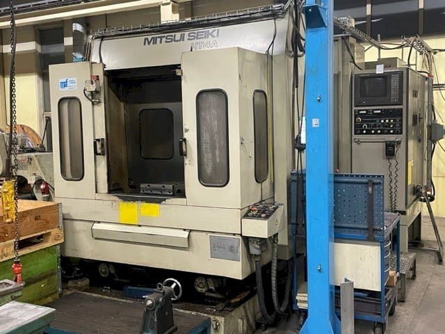 Koneen Mitsui Seiki HT4A etunäkymä
