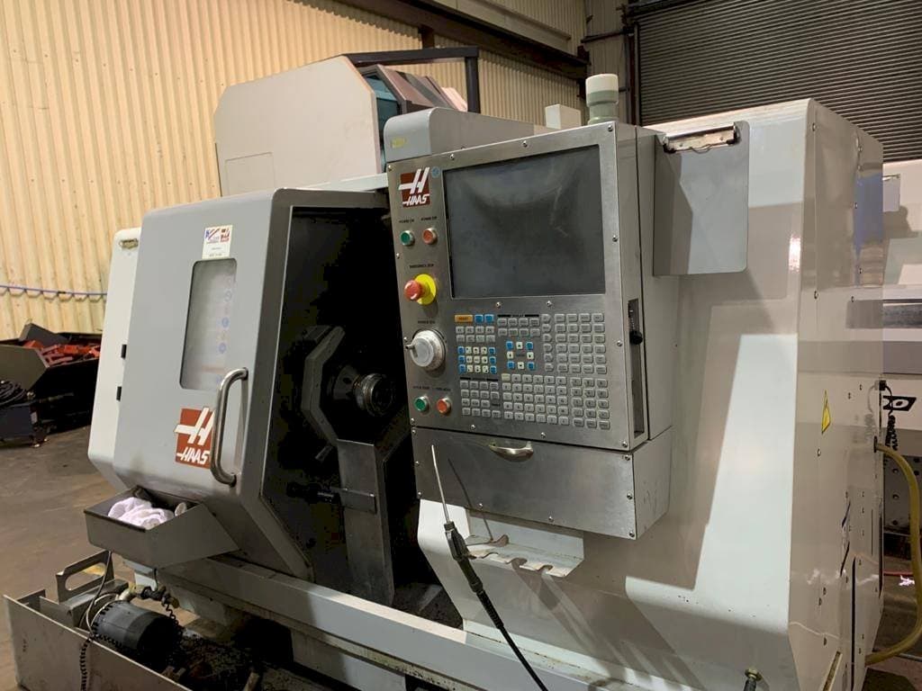 Koneen HAAS SL-20 etunäkymä