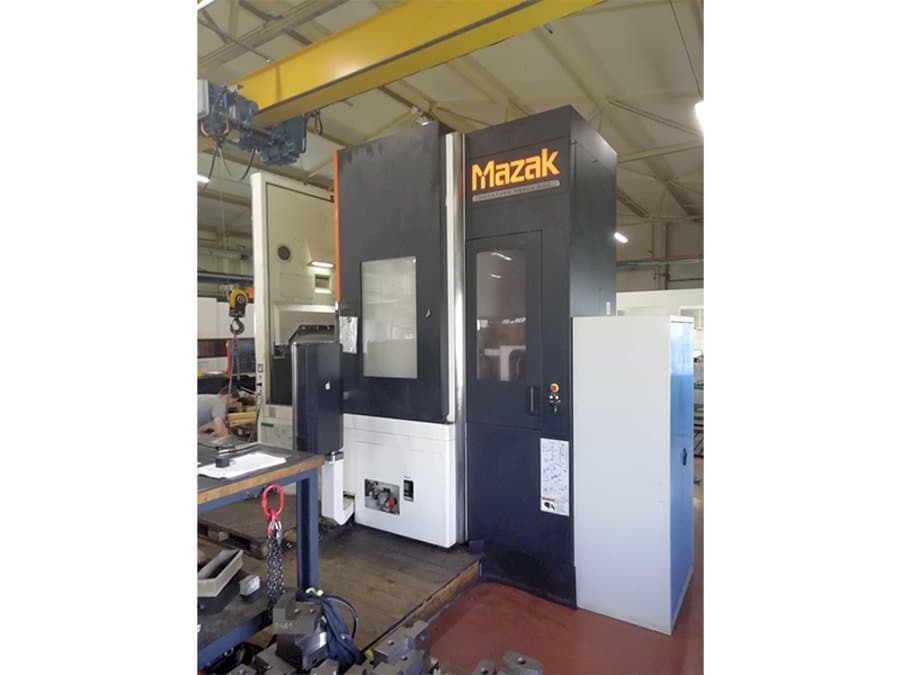 Koneen Mazak MEGATURN NEXUS 900 etunäkymä