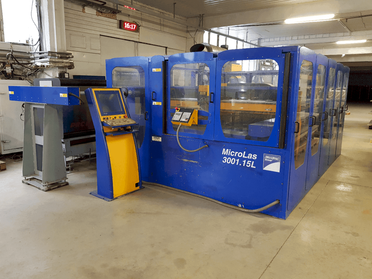 Koneen MicroStep MicroLas 3001.15L etunäkymä