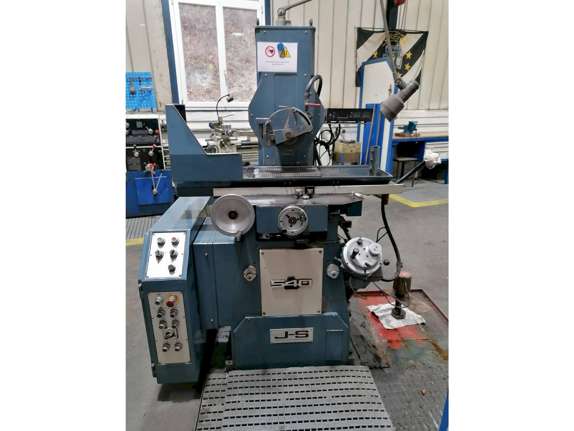 Koneen Jones & Shipman 540 etunäkymä