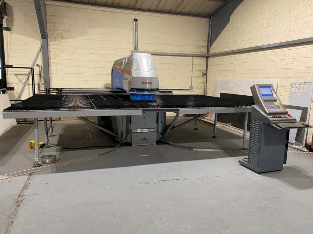 Koneen Euromac 1500 STX Flex 12 Hybrid etunäkymä