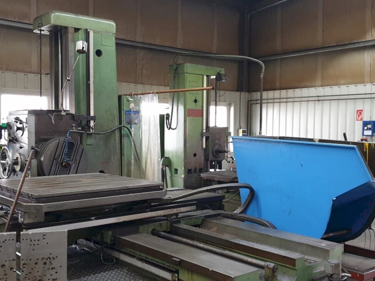 Koneen  TOS W 100 A etunäkymä